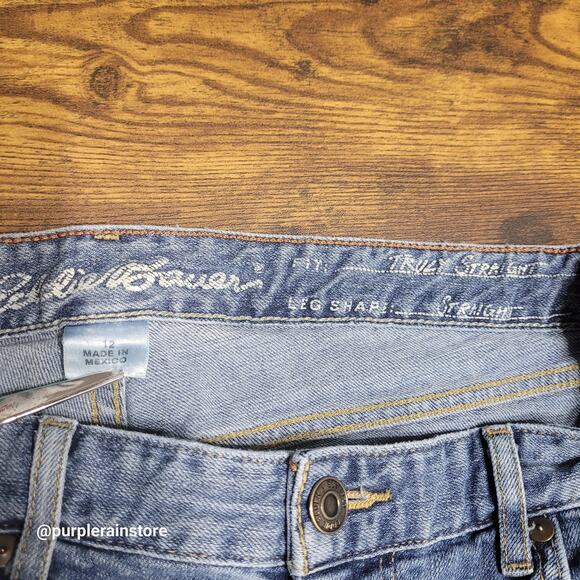 Eddie Bauer Jeans 12 Truly Straight Mid Rise Medium Light Wash Stretch Denim - Picture 3 of 11